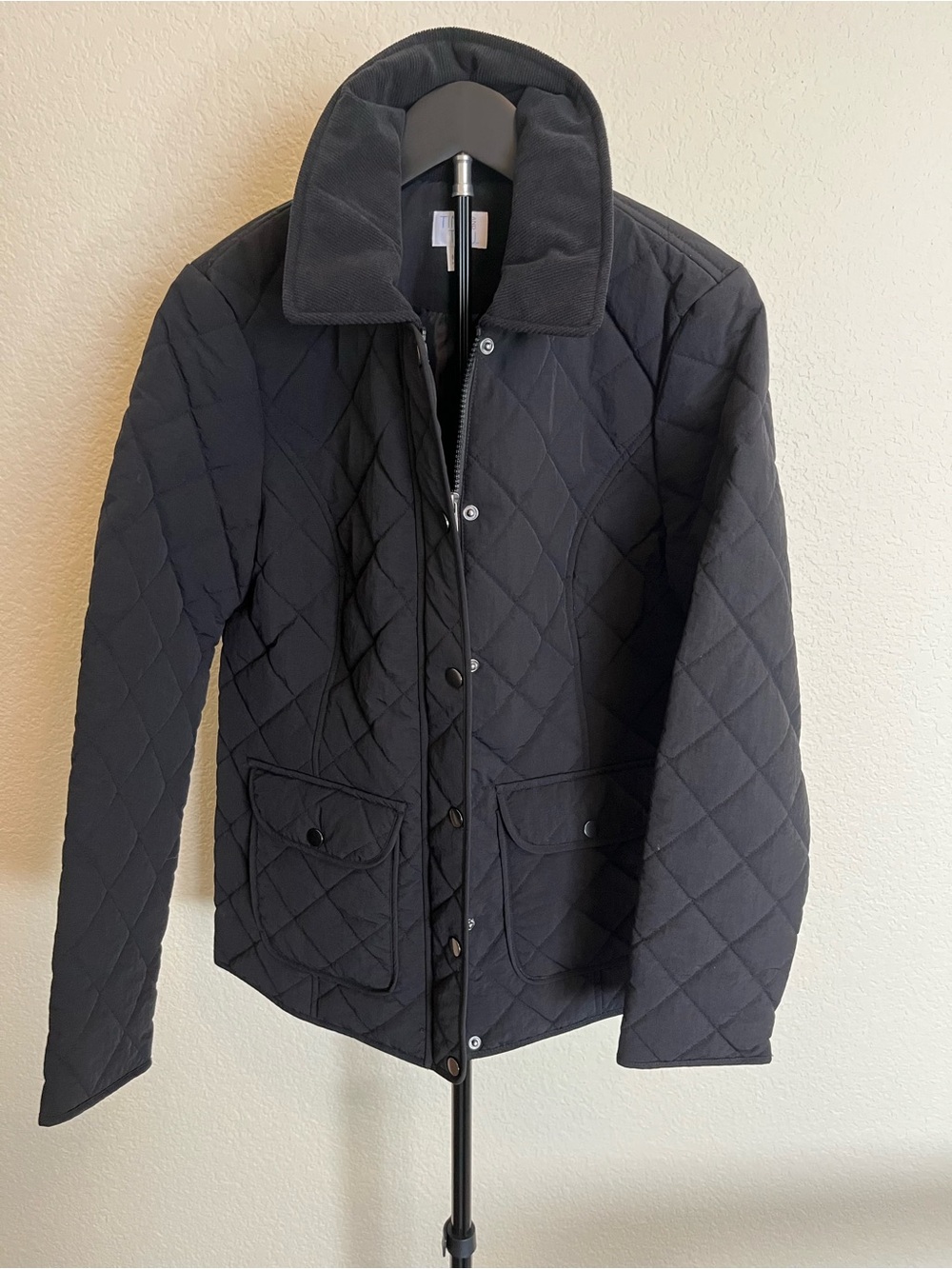 Woman's Quilted Black Jacket - Classic Lightweight Coat